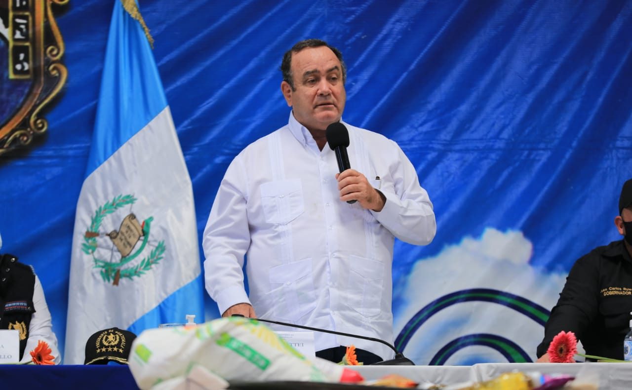 Presidente insta a asumir los retos de la pandemia y la reactivación económica