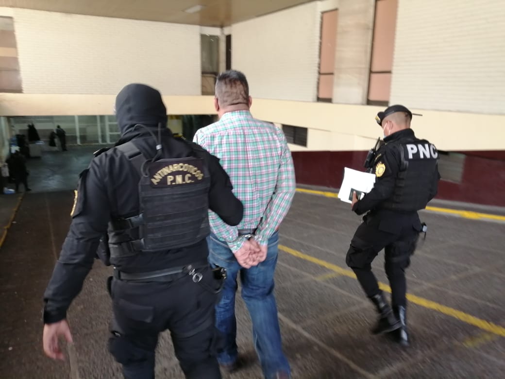 Capturan a dos mexicanos con orden de extradición a Estados Unidos