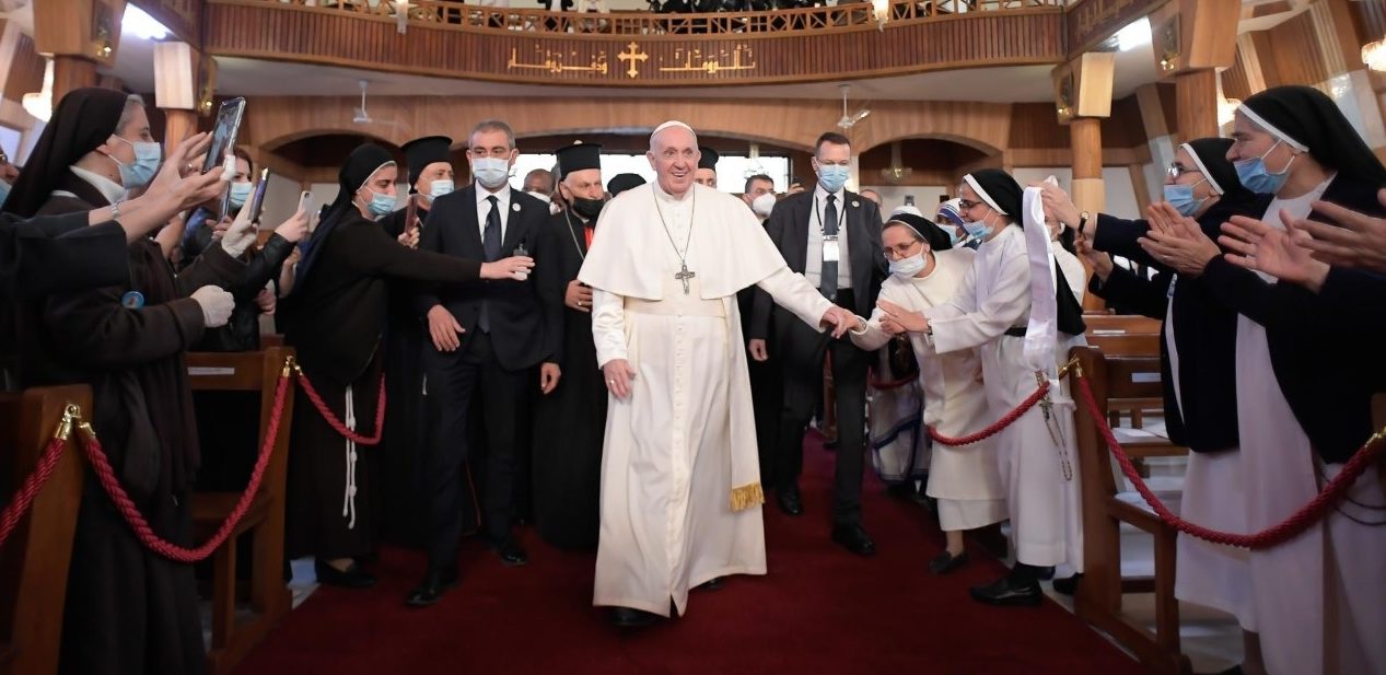 El Papa llega a Irak: Era un deber viajar a esta tierra martirizada