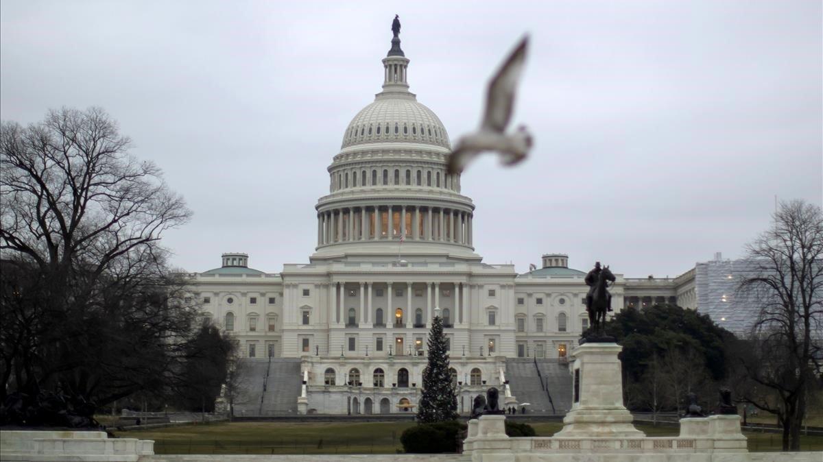 El Congreso de EE. UU. ultima la aprobación del plan de estímulo de Biden