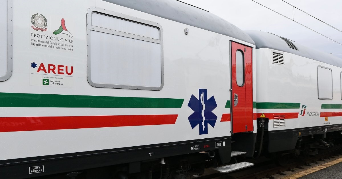 Italia presenta un tren de cuidados intensivos contra el COVID-19