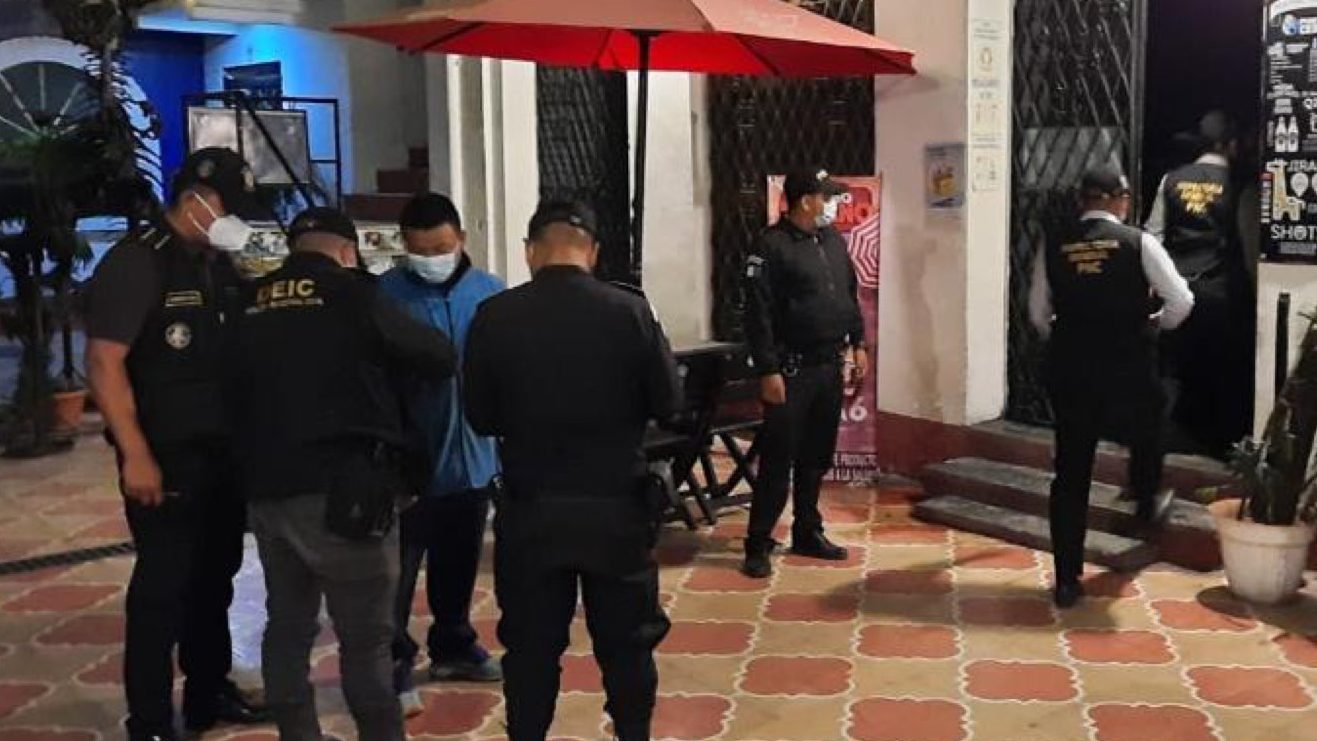 Operativos en establecimientos comerciales de Sololá continúan este fin de semana