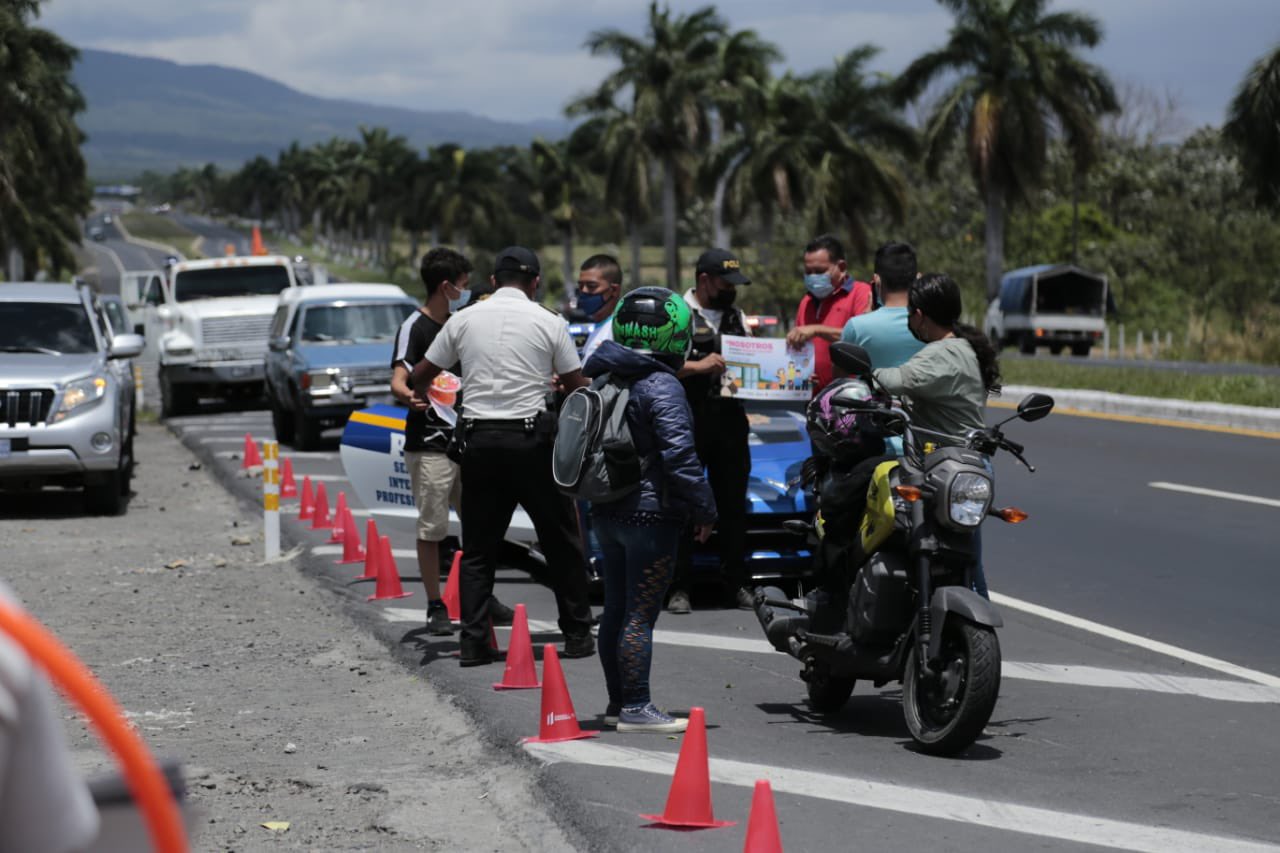 Puestos de control y prevención, atención integral en carreteras