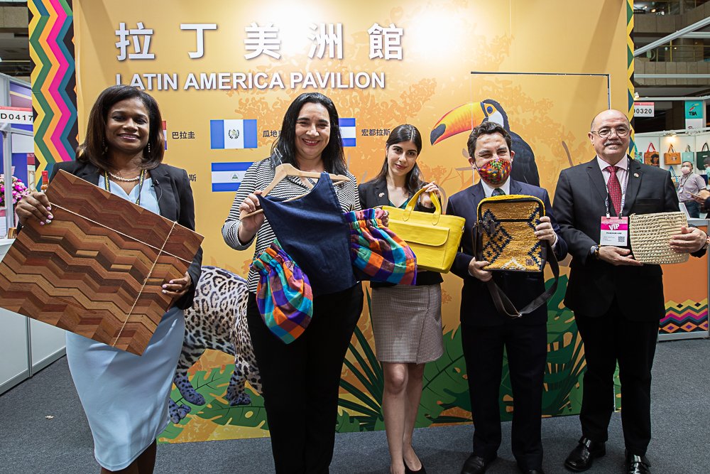 Artesanías de Guatemala son presentadas en Taipéi, República de China (Taiwán)