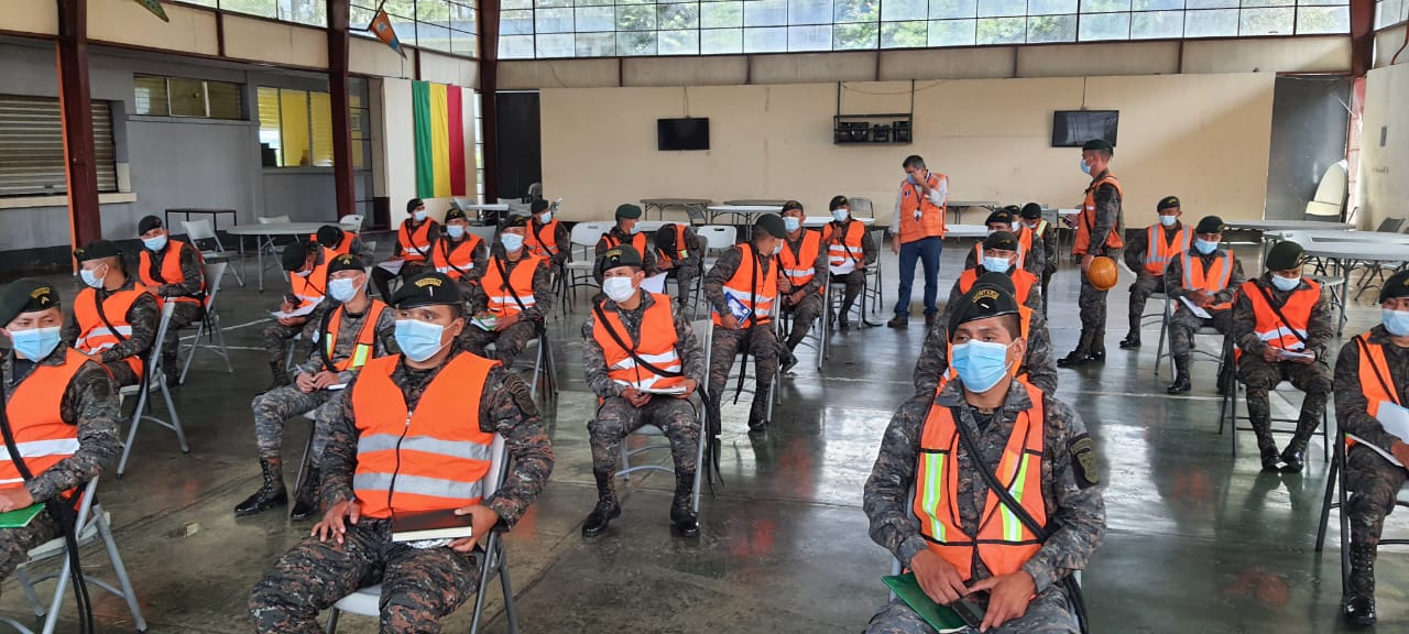 Capacitan a soldados para atender incendios forestales en San Marcos