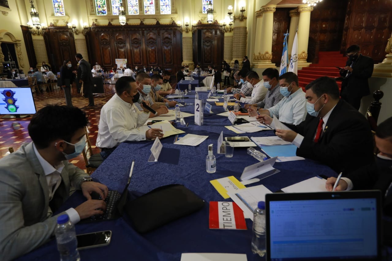 Continúan reuniones con alcaldes de El Progreso y Alta Verapaz