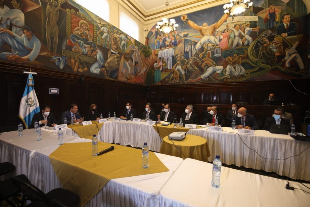 Junta Monetaria hace llamado al Congreso a aprobar cinco leyes para promover el desarrollo del país