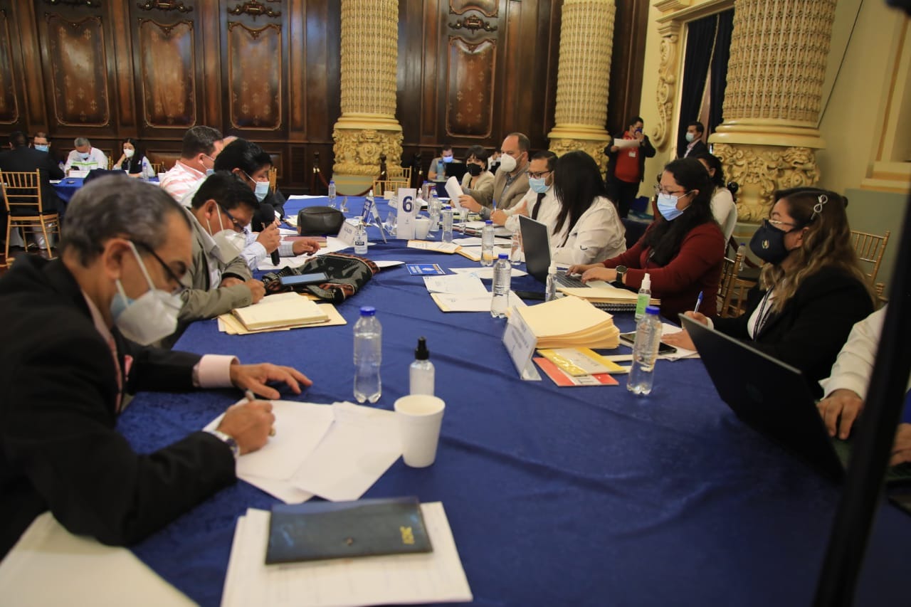 Reunión entre alcaldes de San Marcos y autoridades del Ejecutivo