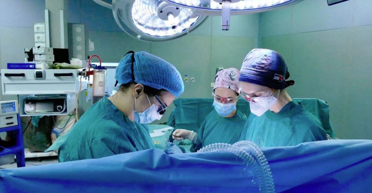 Primer trasplante de tráquea del mundo en un paciente pos-COVID, en Italia