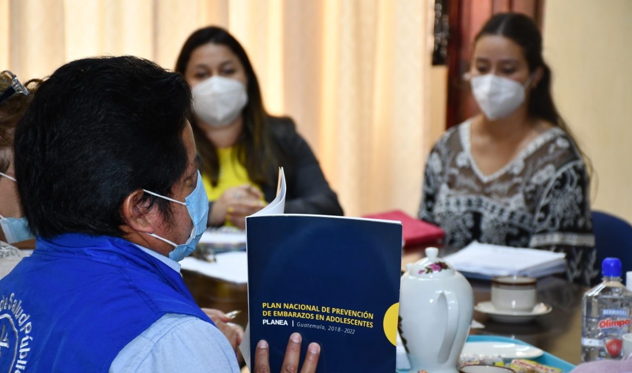 Activan Plan Nacional de Prevención de Embarazos en Adolescentes en Baja Verapaz