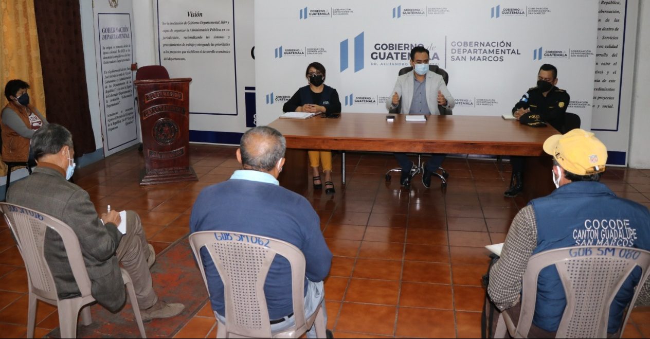 Fortalecen acciones para prevenir incremento de casos de COVID-19 en cabecera de San Marcos