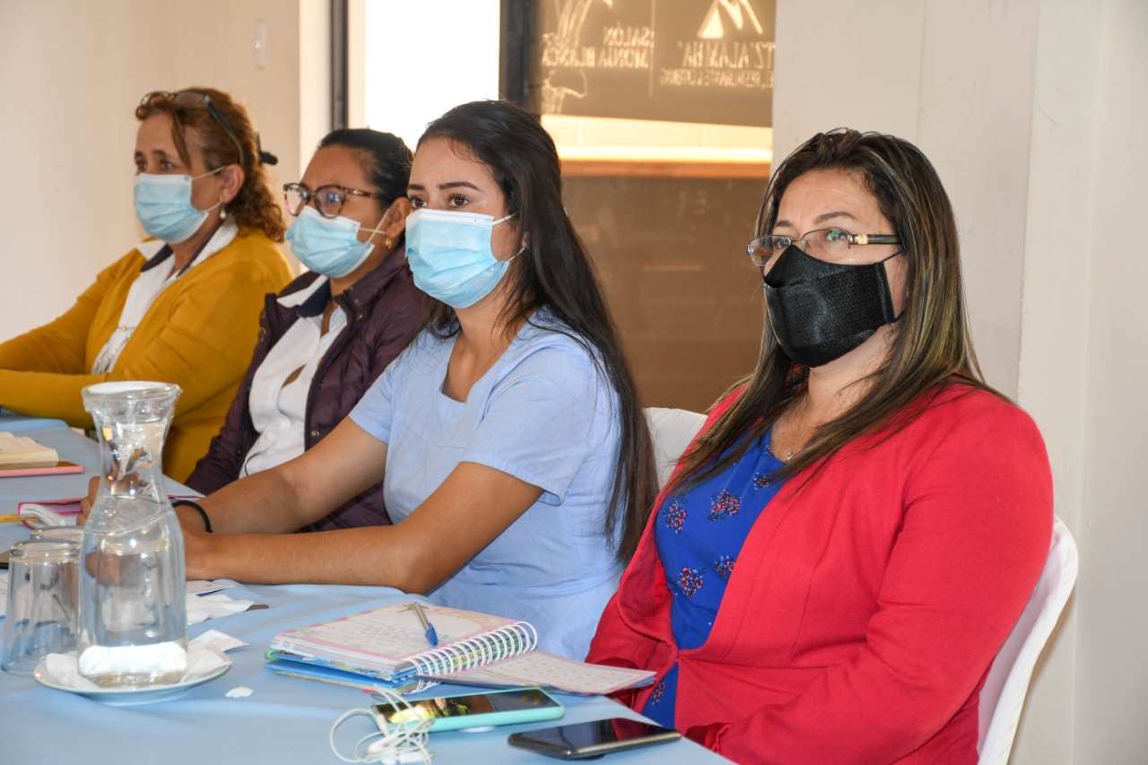 Buscan aumento de matrícula estudiantil en Baja Verapaz, como medio para prevenir embarazos en menores