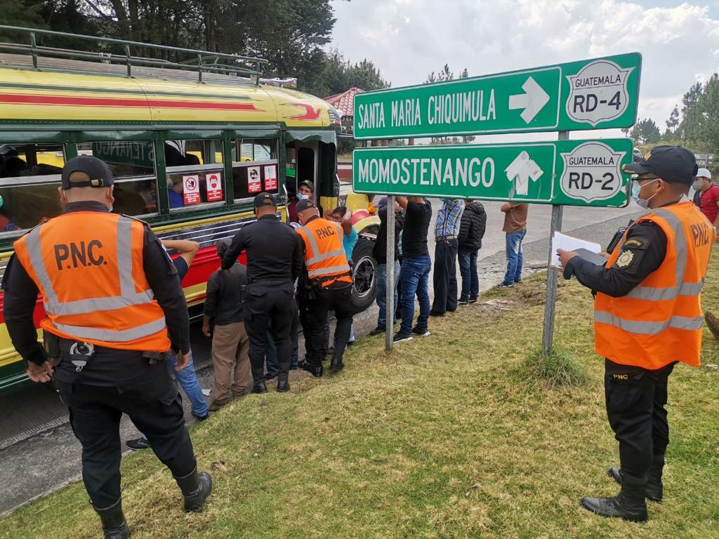 Efectúan operativos en principales rutas de Totonicapán