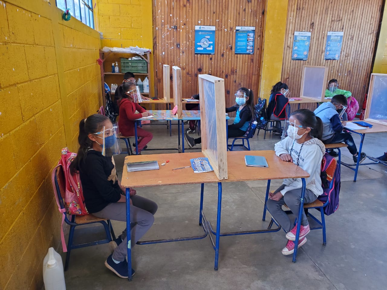 COVID-19: Supervisan prácticas de protocolos en escuelas de San Cristóbal Cucho