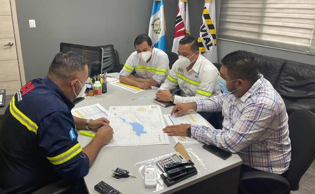 Coordinan acciones para reconstruir rutas afectadas por Eta y Iota en Izabal