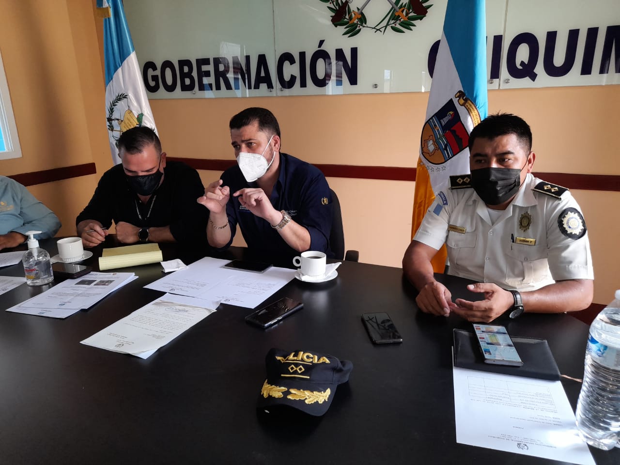 Clausuran negocios en Chiquimula por no contar con autorización