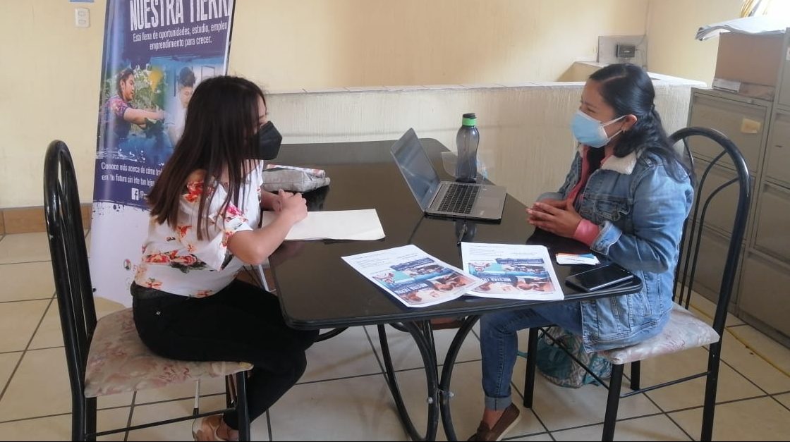 Mintrab establece quioscos de empleo en Huehuetenango