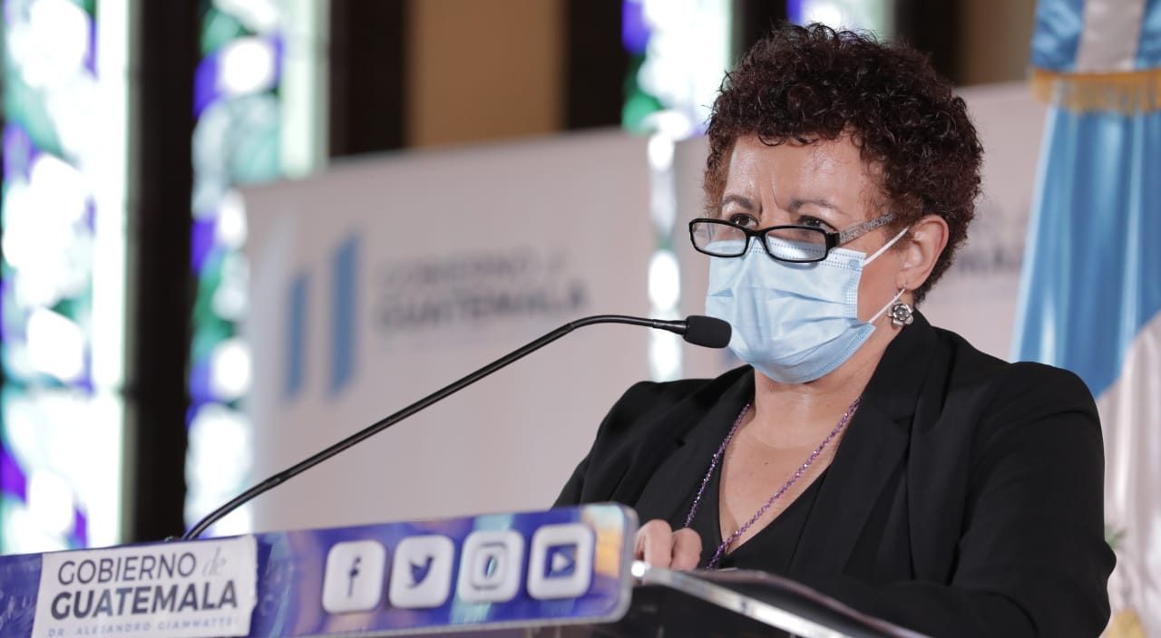 Salud anuncia habilitación de camas por aumento de casos de COVID-19