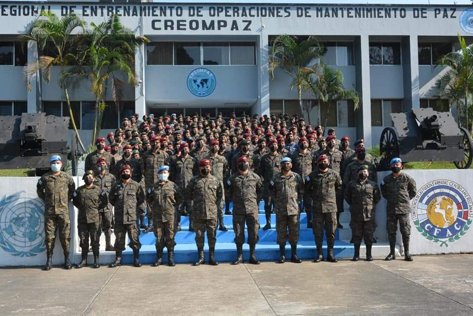 Entrenan a soldados que irán a la República Democrática del Congo