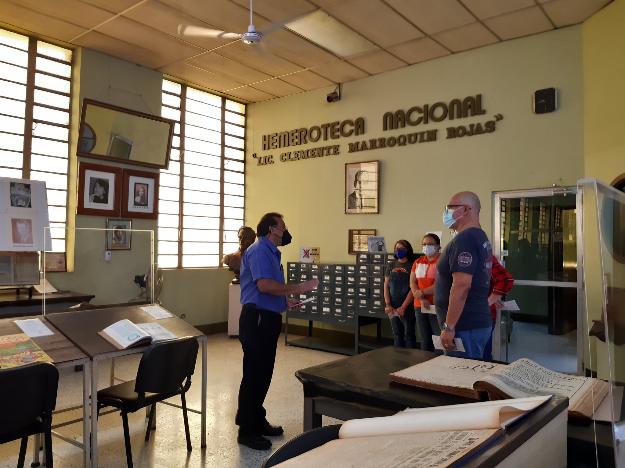 Hemeroteca Nacional abre sus puertas para conocer tesoros de casi 200 años
