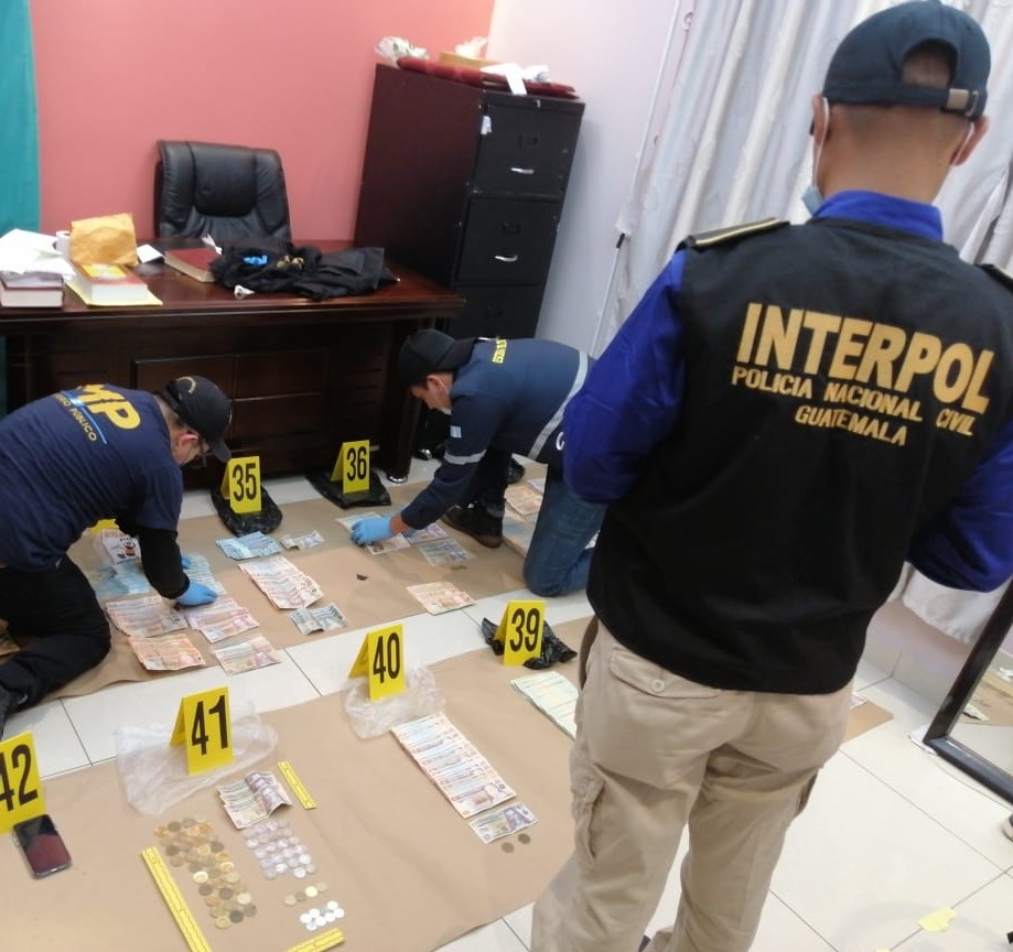 PNC captura a salvadoreño y decomisa más de 800 mil quetzales