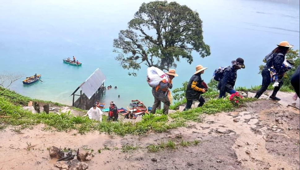 Evacuan a turistas de la laguna Brava debido a la lluvia