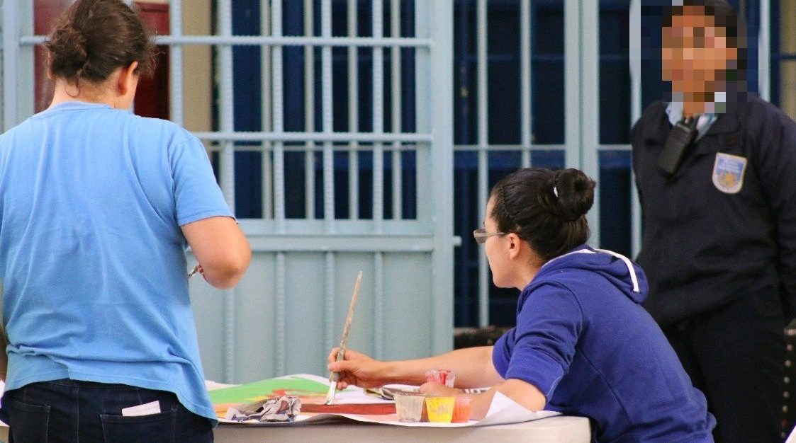 Nuevo Modelo de Gestión Penitenciaria: Reinserción social para reclusas