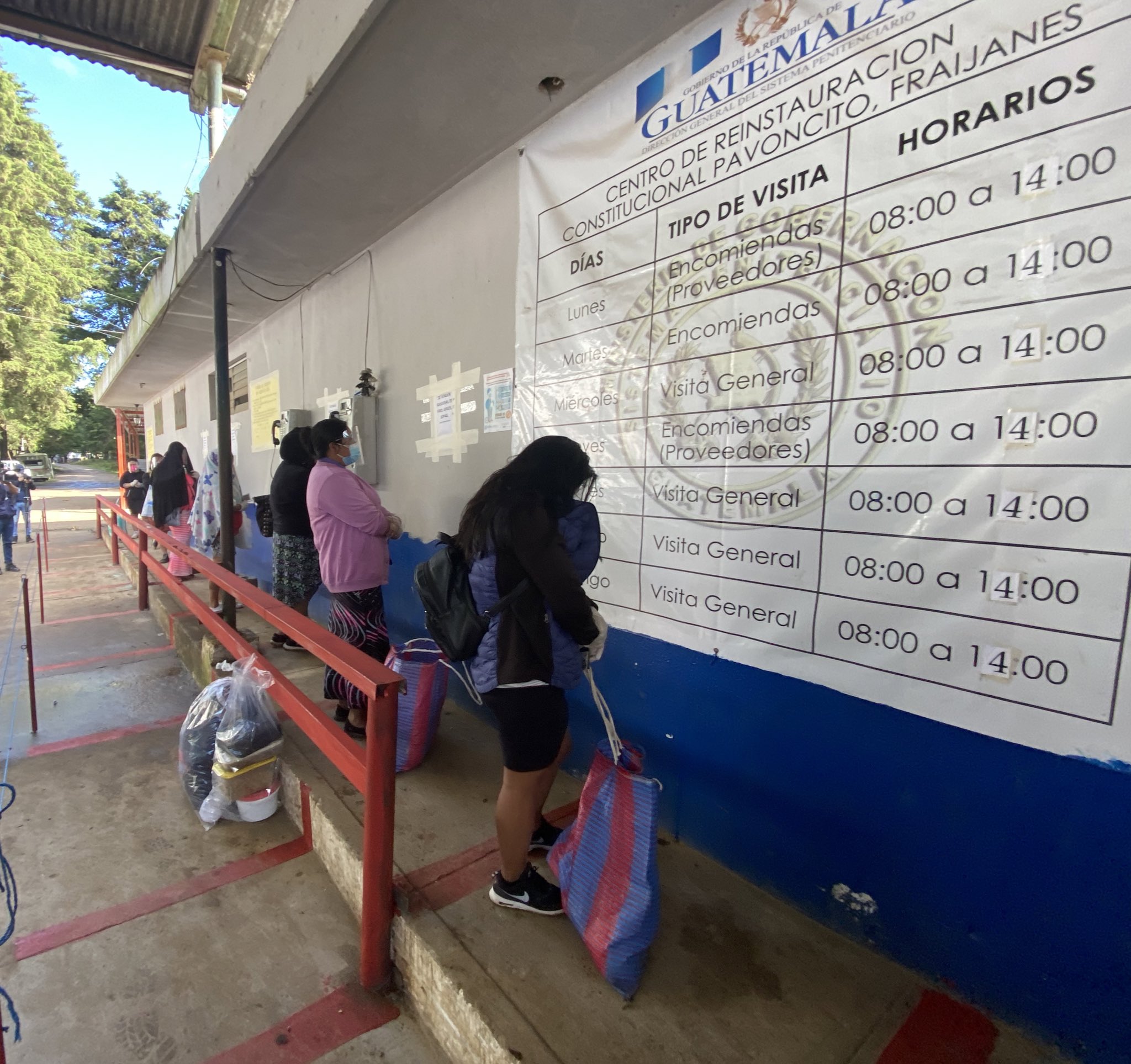 Mantienen suspendidas las visitas en los 21 centros carcelarios para evitar brotes de COVID-19