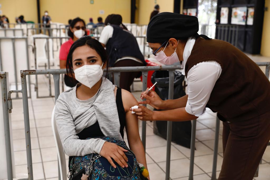 Más de 163 mil guatemaltecos han recibido vacuna contra el COVID-19