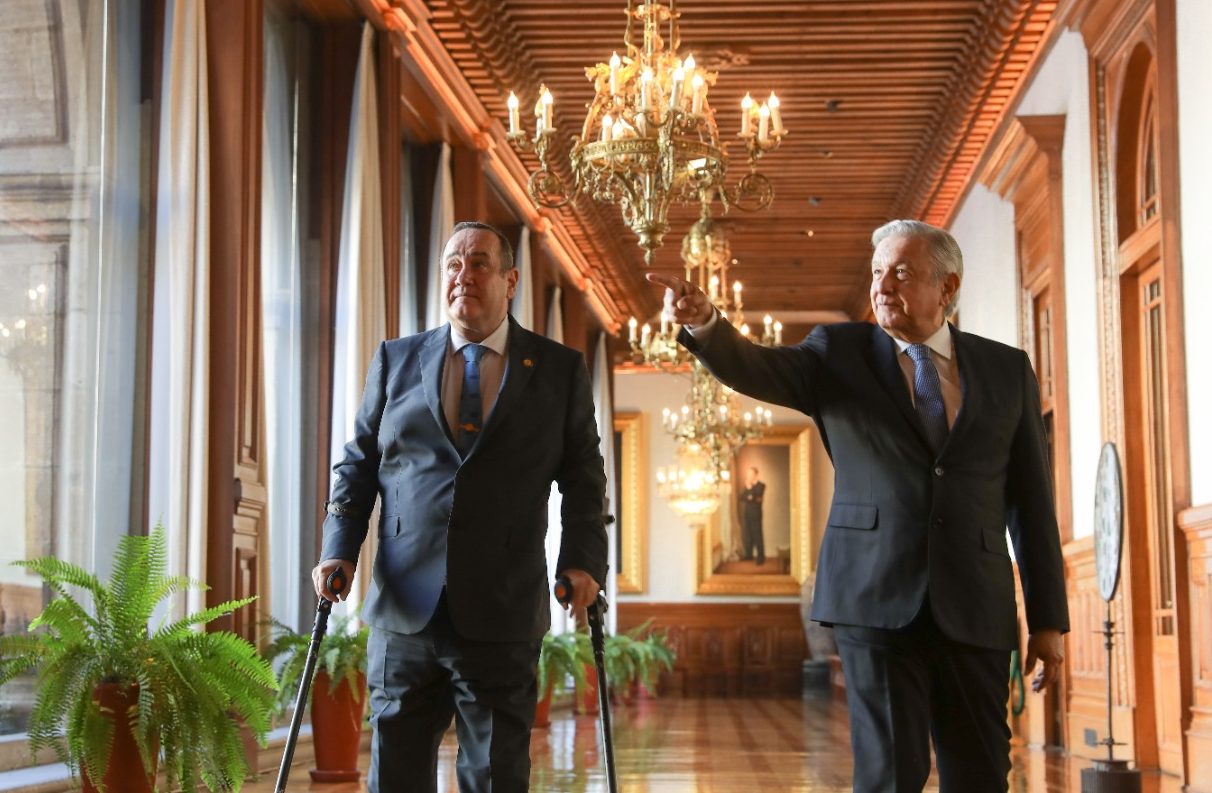 Presidentes de Guatemala y México se reúnen para fortalecer relaciones de amistad y cooperación