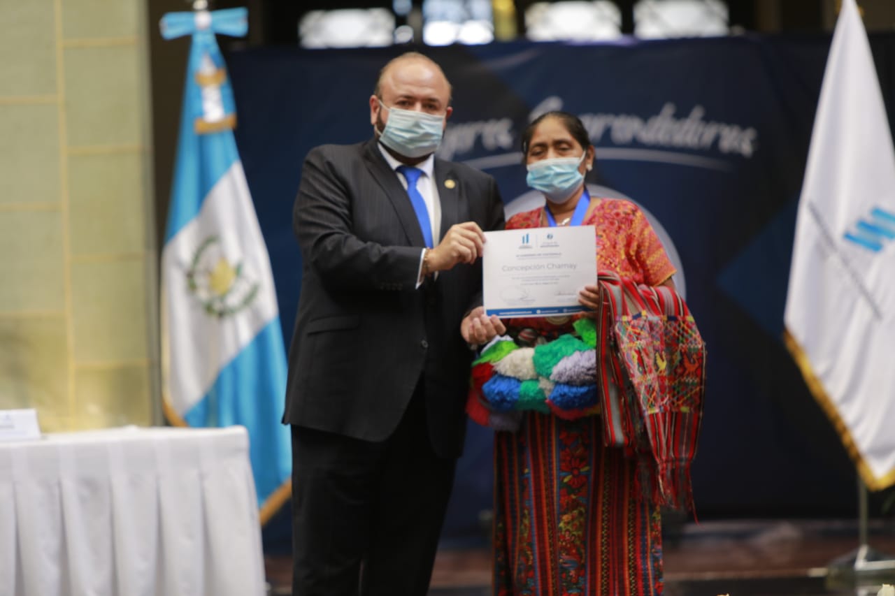 De tejedora a administradora de un grupo de producción, conozca la historia de Concepción Chamay