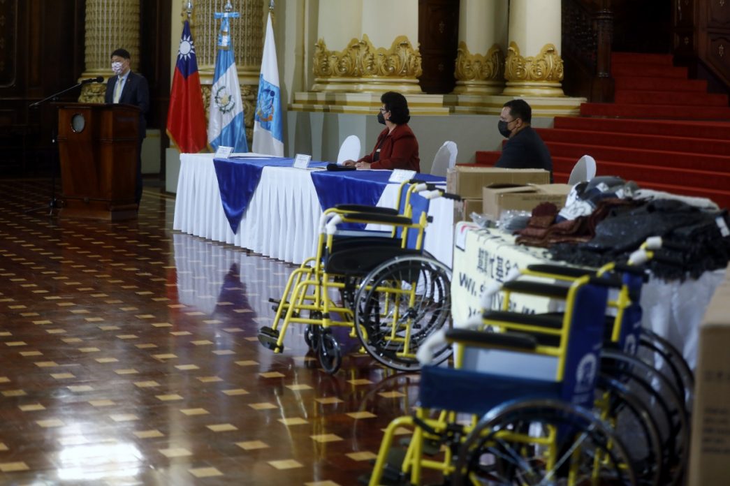 República de China (Taiwán) dona sillas de ruedas y materiales valorados en más de 2 millones de quetzales