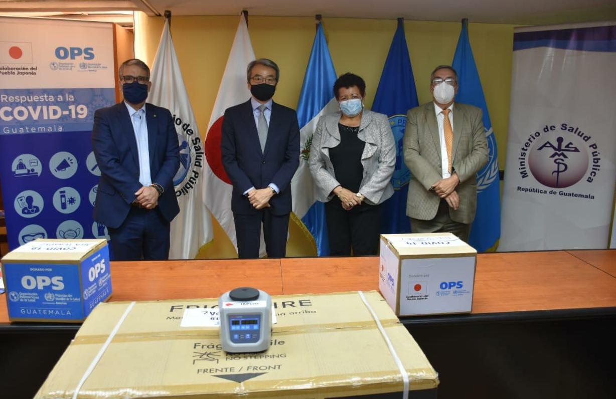 Fortalecen dos hospitales con equipo de detección de coronavirus