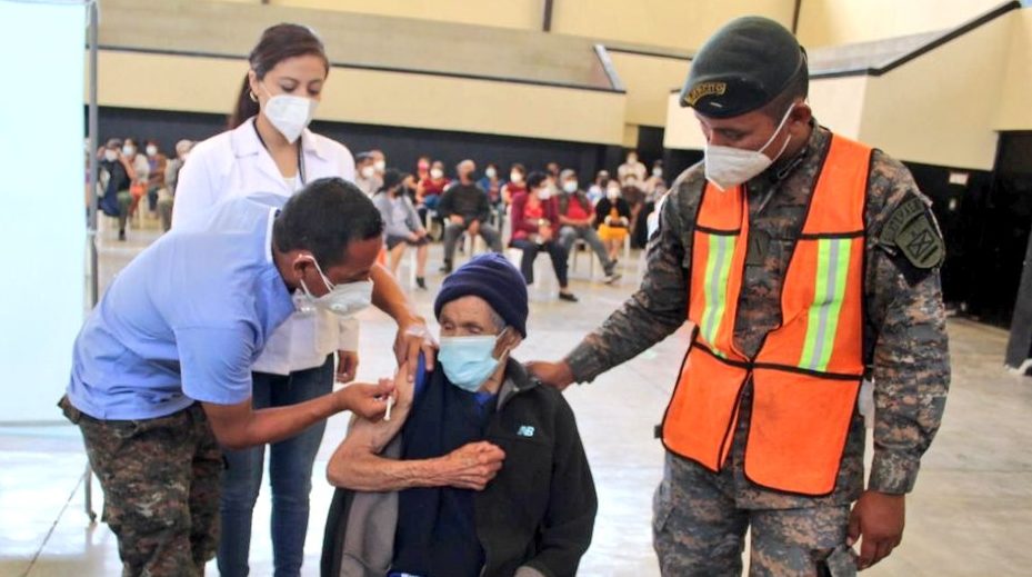 Ejército de Guatemala activa dos brigadas de vacunación