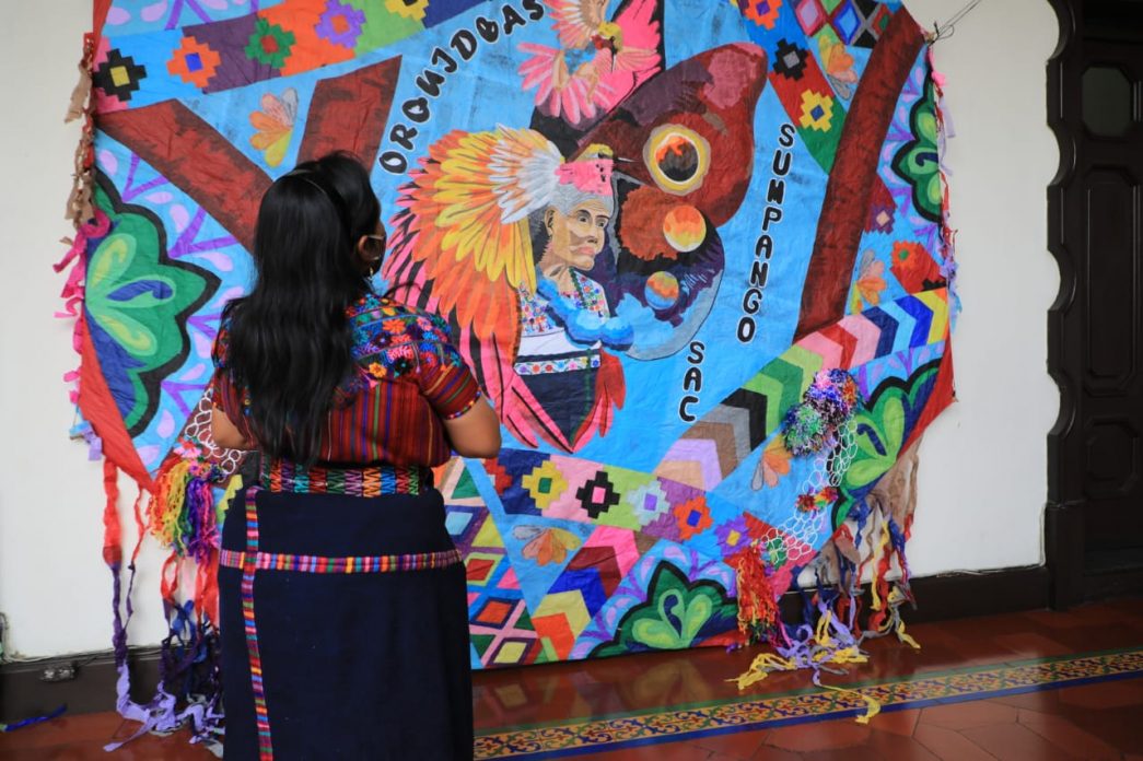 Inauguran exposición fotográfica y de barriletes gigantes en Palacio de Correos