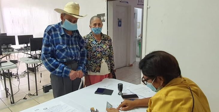 Aporte económico gubernamental beneficia a 110 mil 852 personas mayores de 65 años