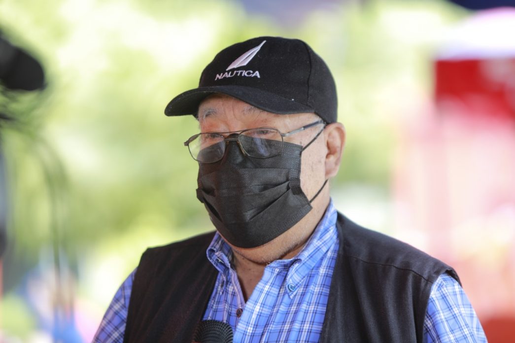 “Todos deberían venir a vacunarse”, dice adulto mayor
