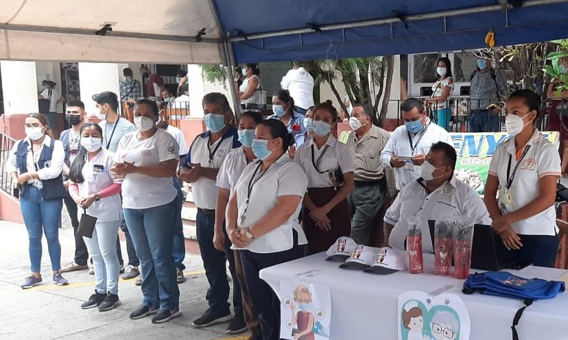Jalpatagua: Concientizan sobre importancia de vacunar a adultos mayores
