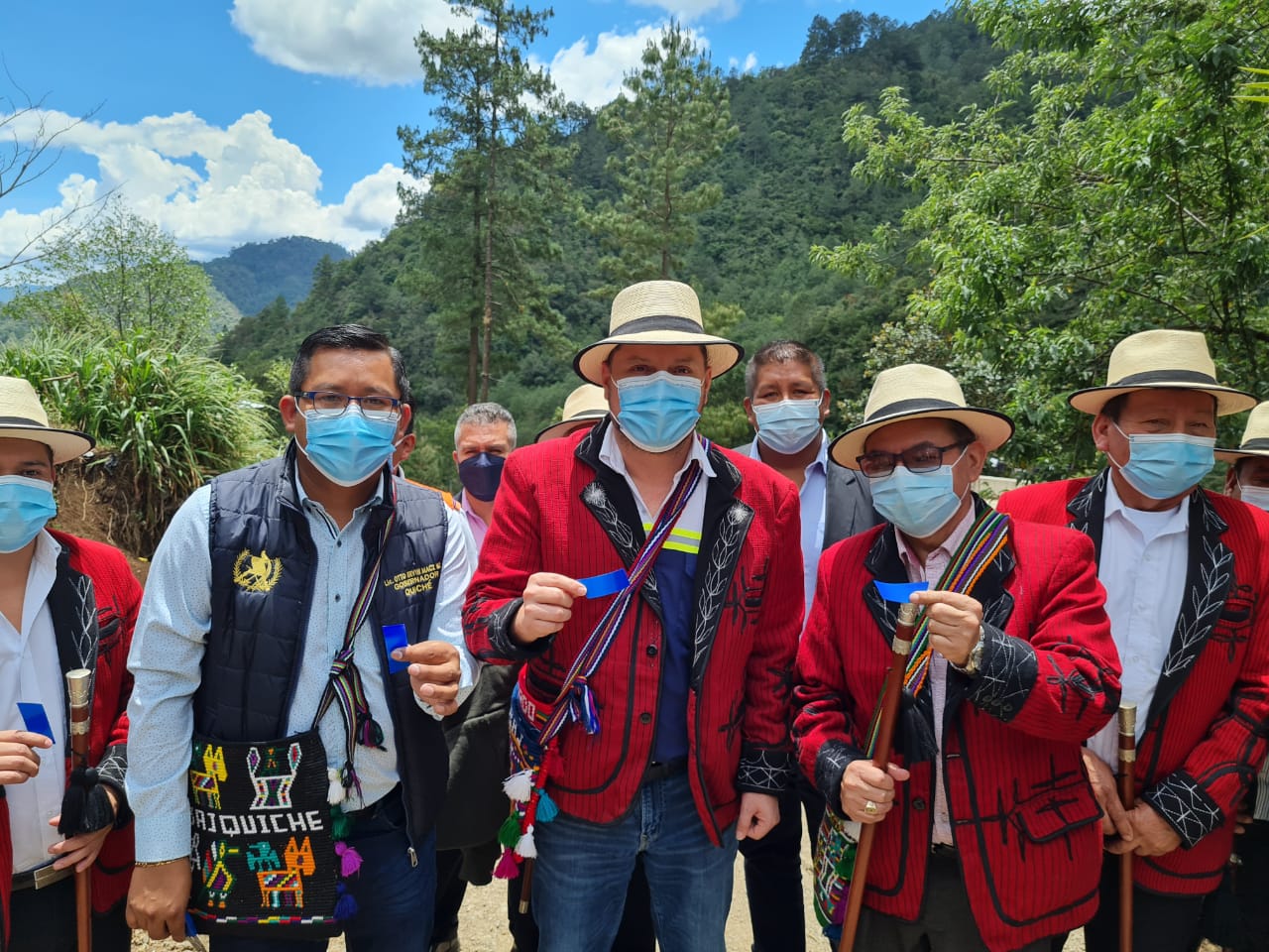 Inauguran mejoras en camino rural que favorece a más de 700 familias de Nebaj