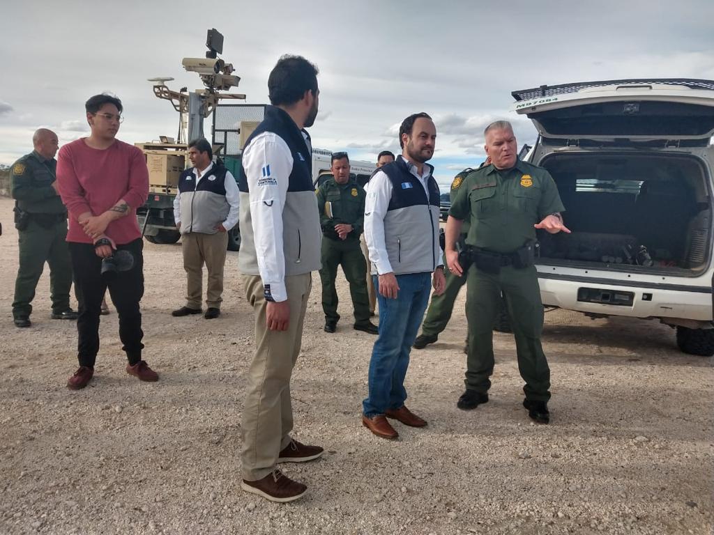 Canciller visitará albergues temporales de migrantes en Texas