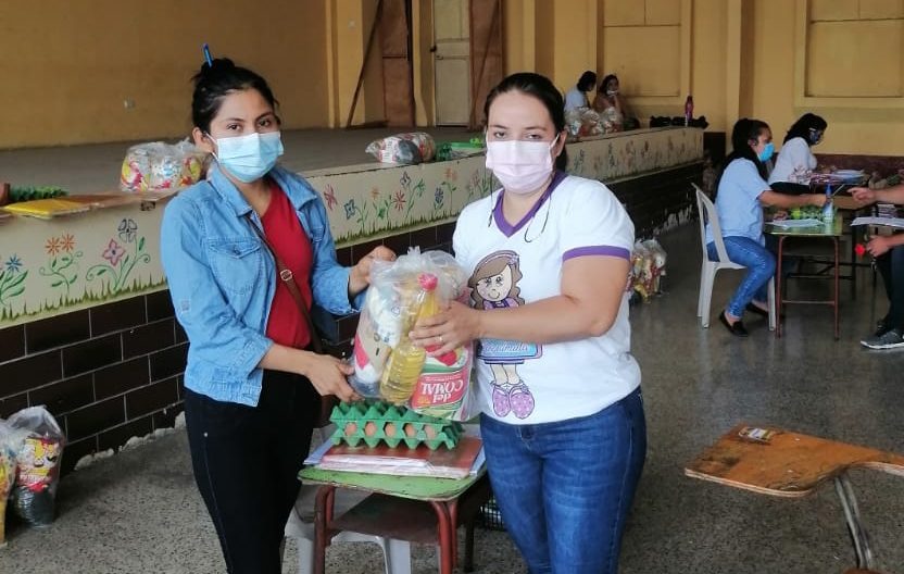 Madres de familia de Chiquimula agradecen nueva dotación de alimentos escolares