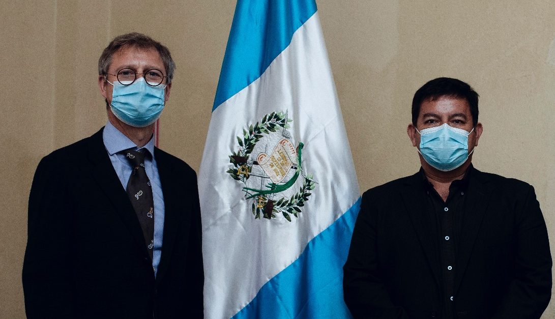 Embajador británico promueve proyectos de cooperación en Alta Verapaz