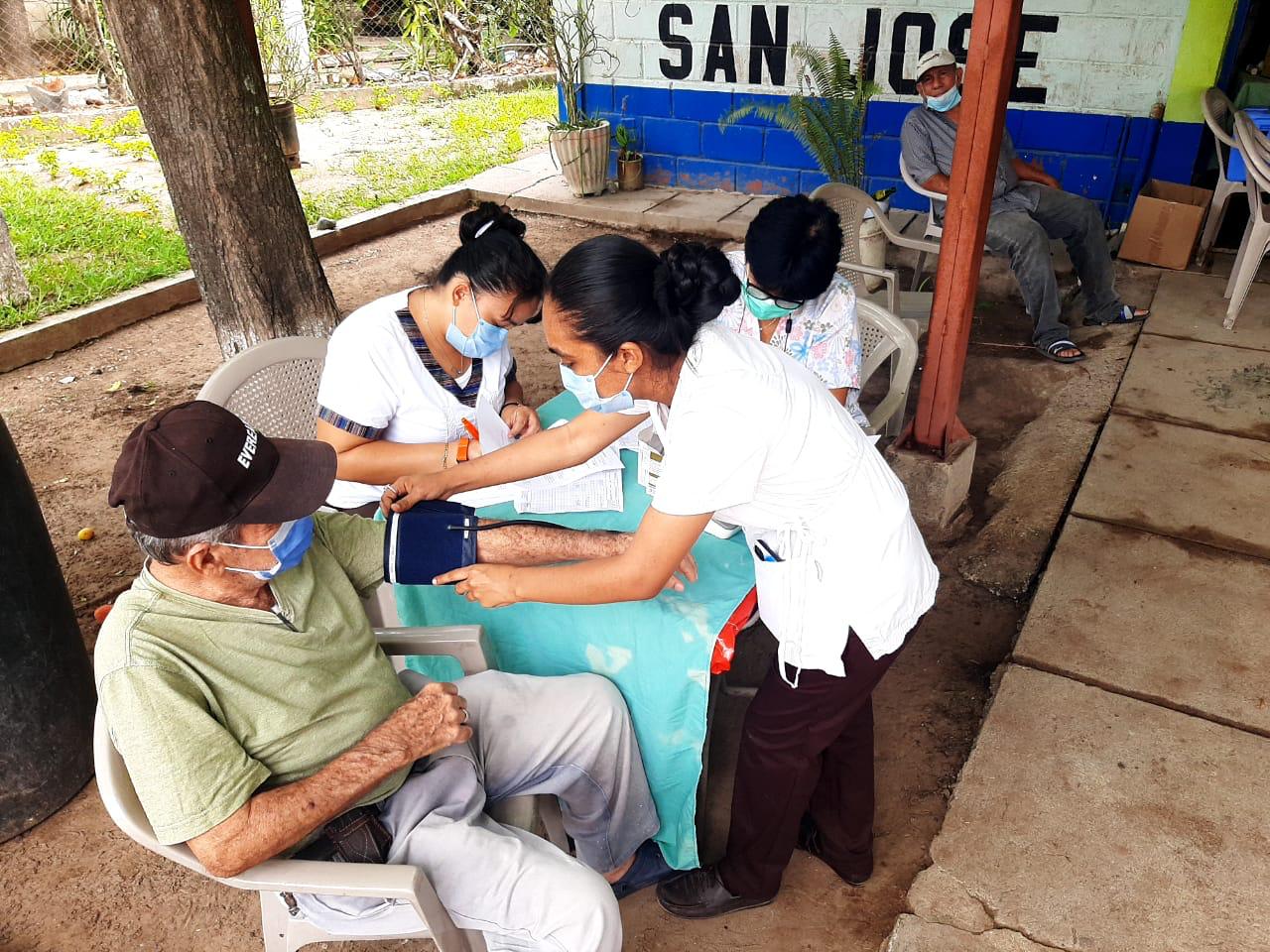 Zacapa registra más de 2 mil personas vacunadas contra el coronavirus
