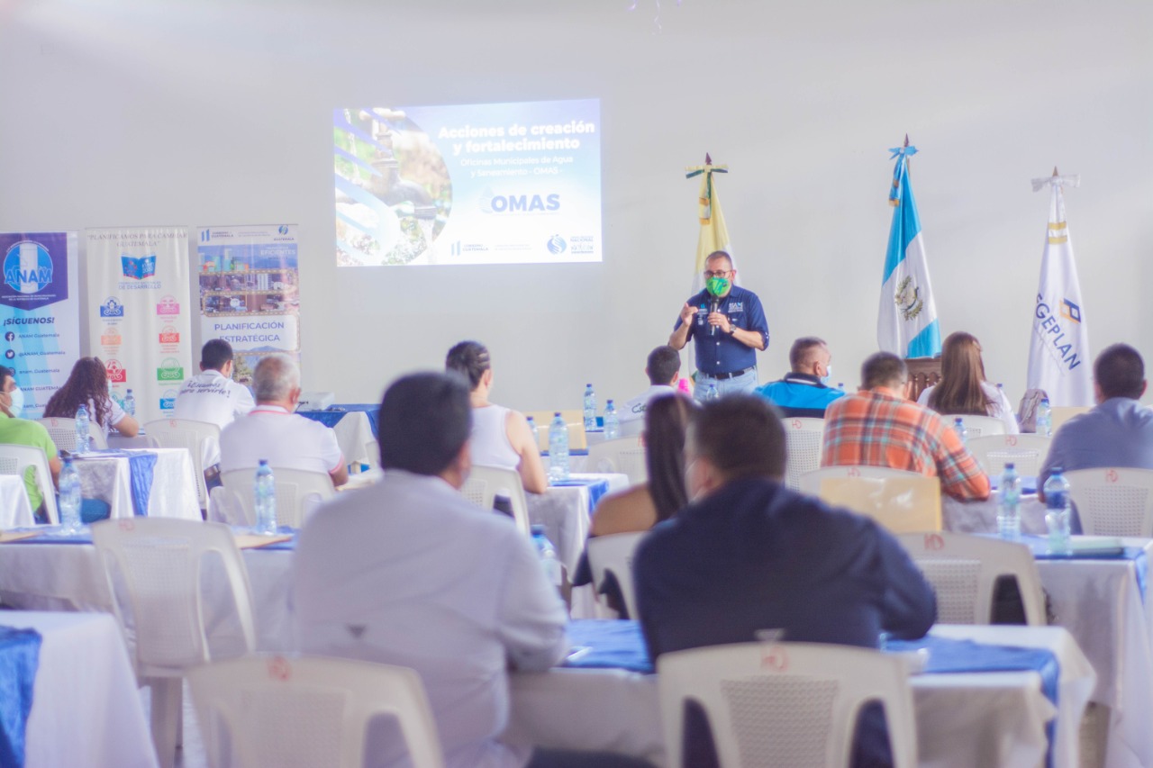 Alcaldes de El Progreso se capacitan en agua y saneamiento