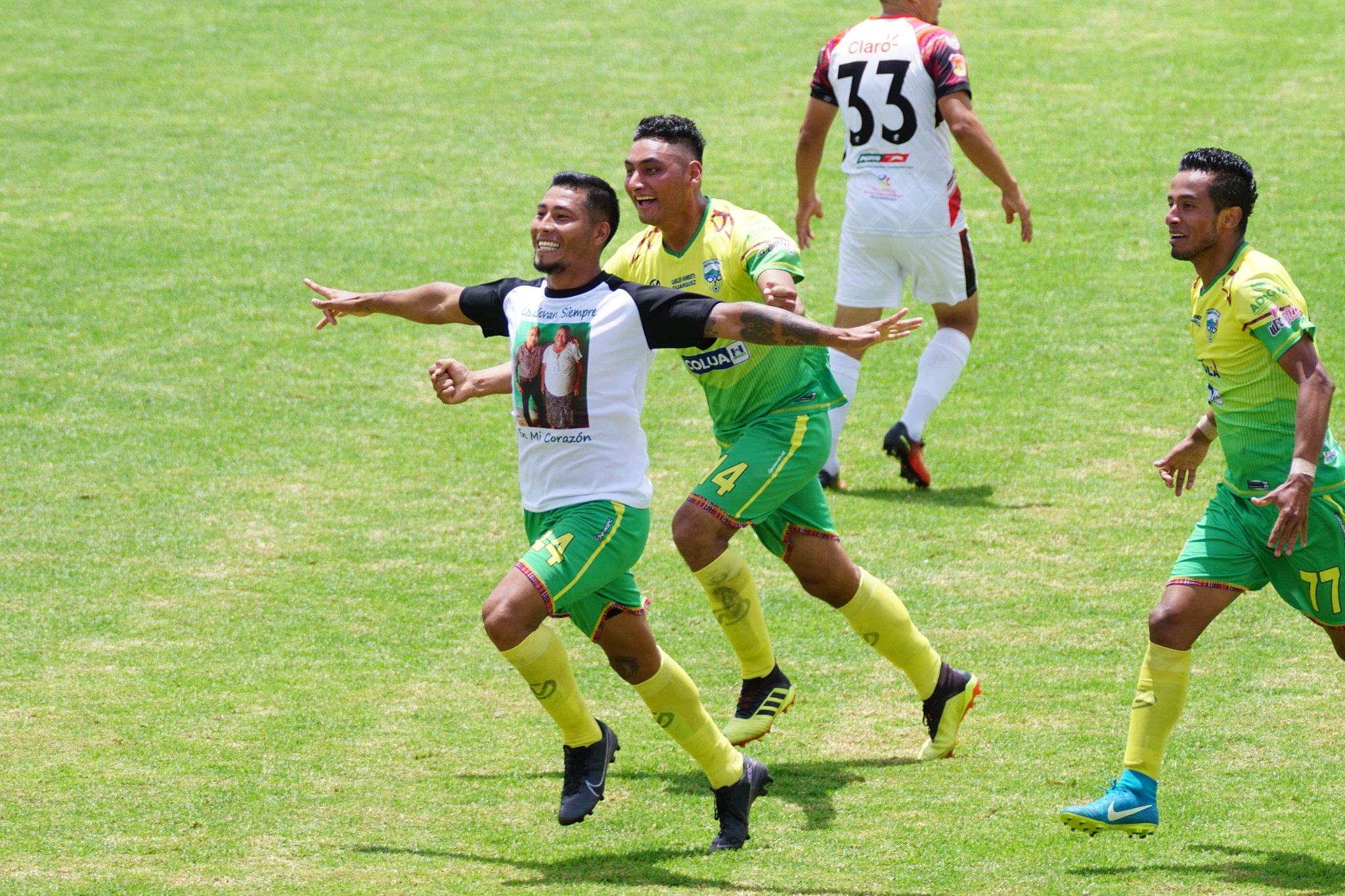 Deportivos Sololá y Nueva Concepción saltan a la liga de los consagrados