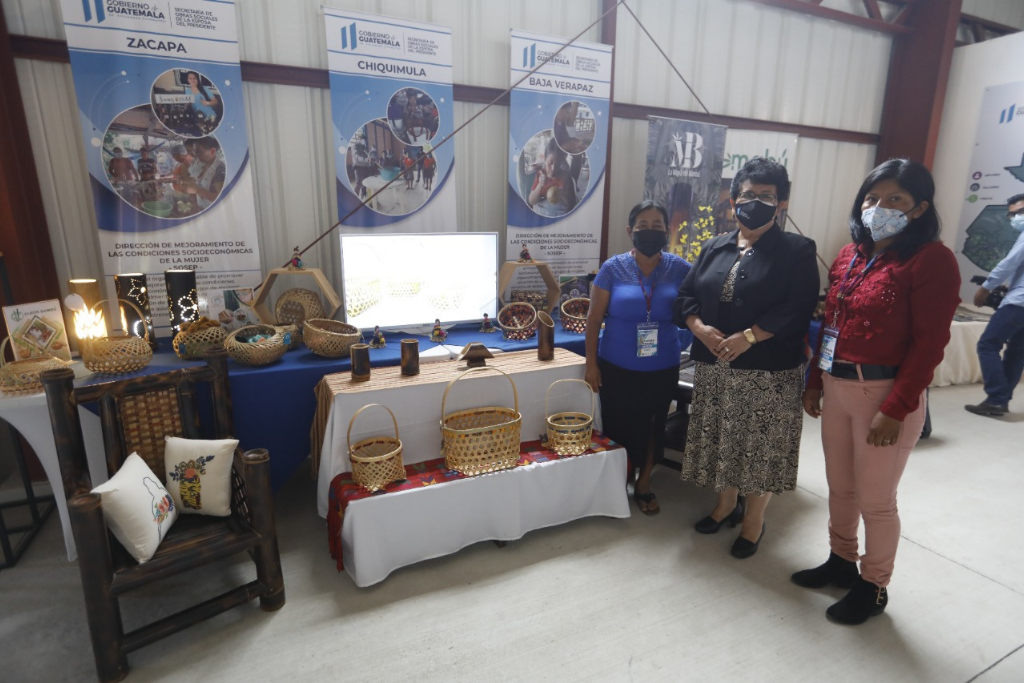SOSEP apoya emprendimiento de mujeres en la provincia