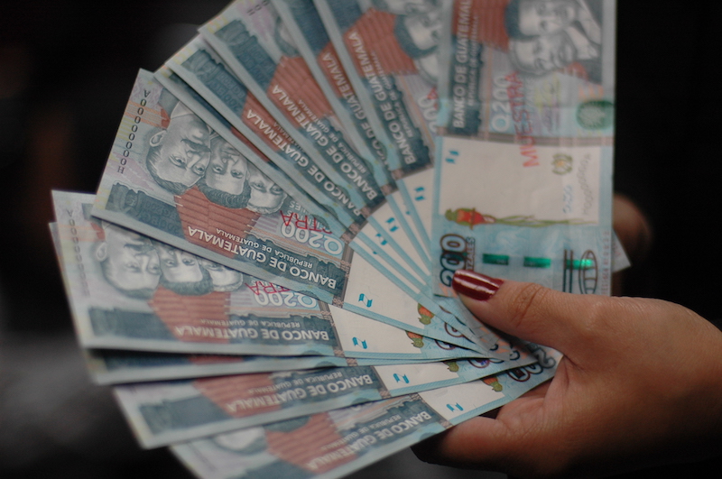 Efectuarán 2 mil 300 operativos para verificar pago de bono 14