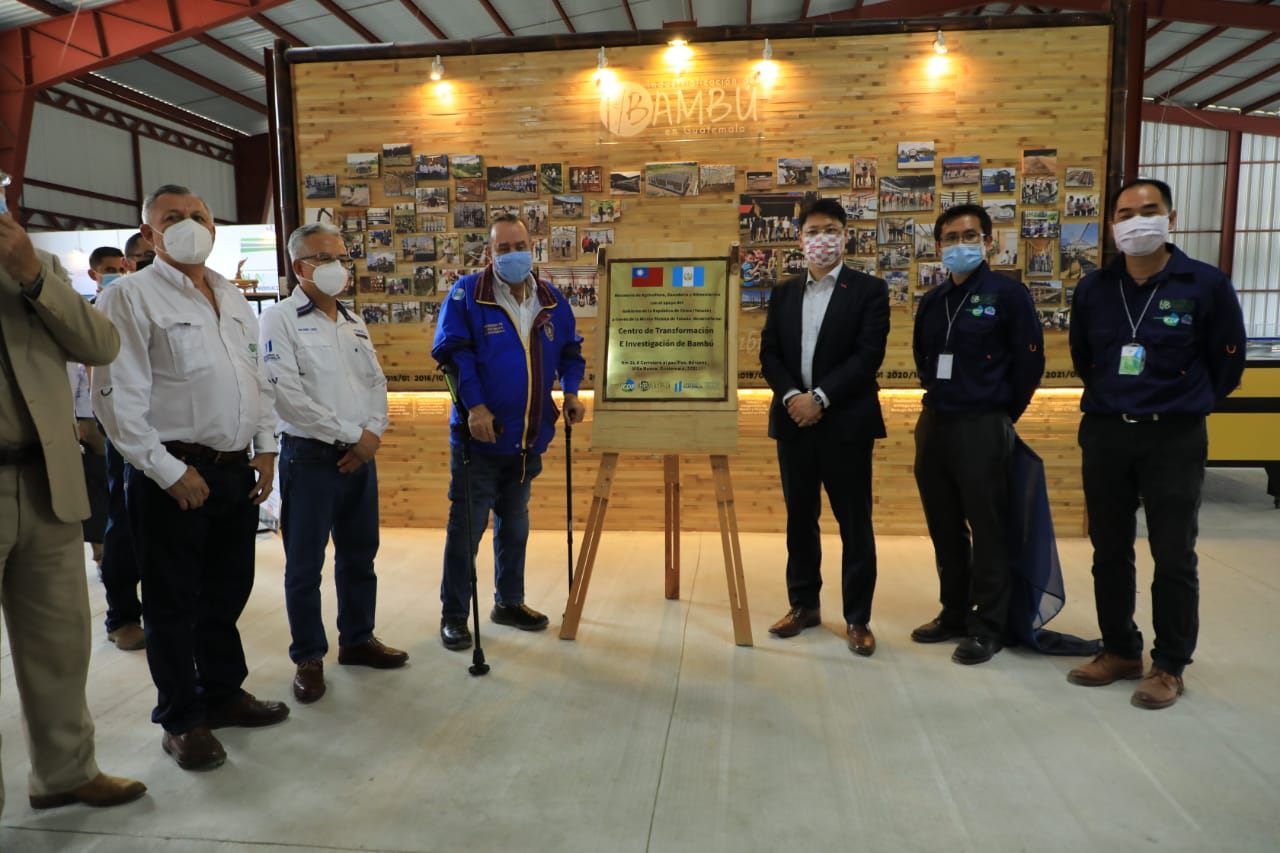Inauguran Centro de Transformación e Investigación de Bambú