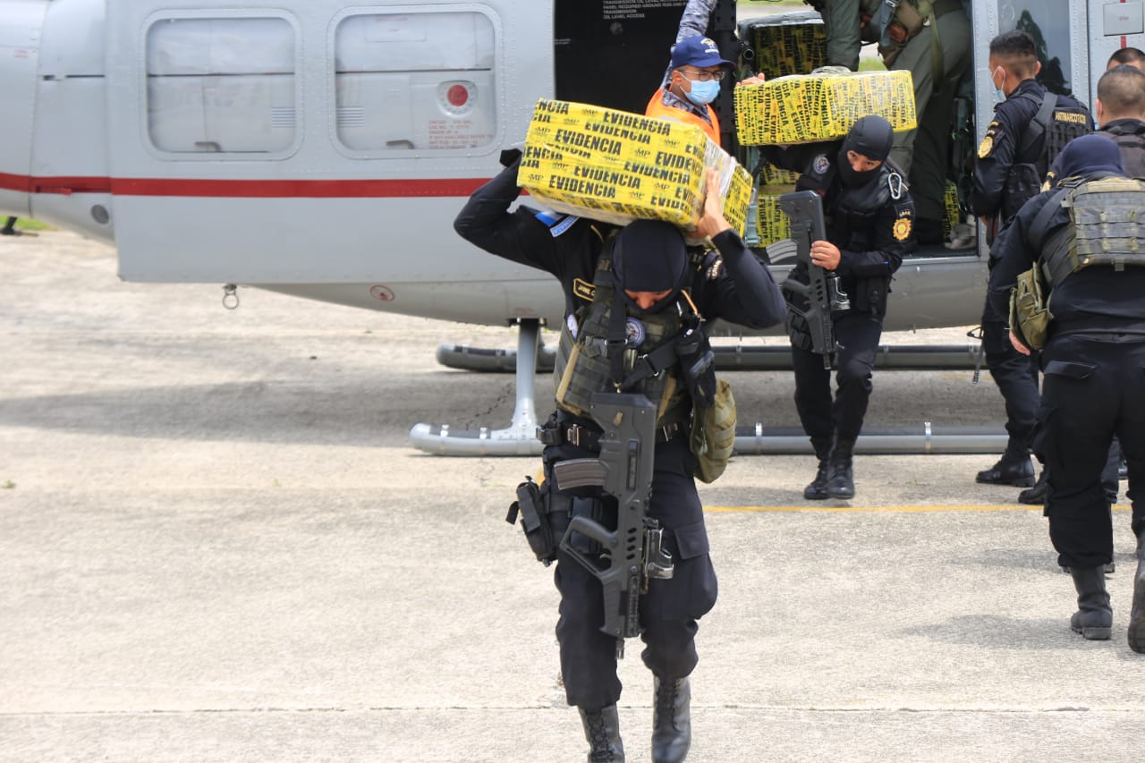 Localizan 483 paquetes de cocaína en Chiquimula