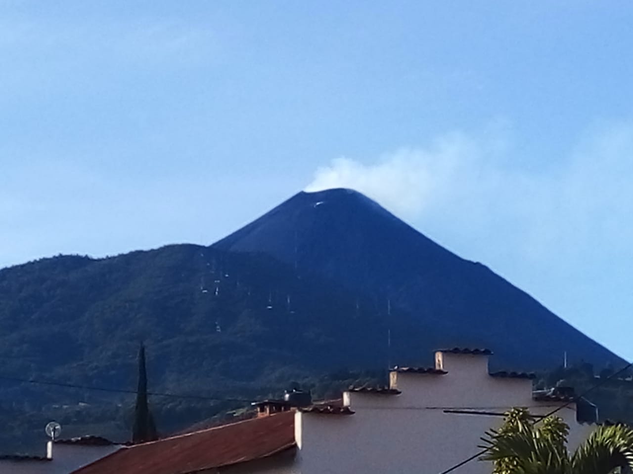 Conozca cómo se encuentran los volcanes más activos del país
